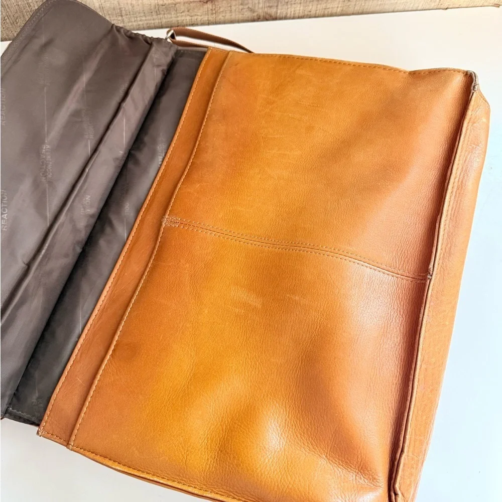 Kenneth Cole Reaction Mind Your Own Business Colombian Leather Laptop Bag